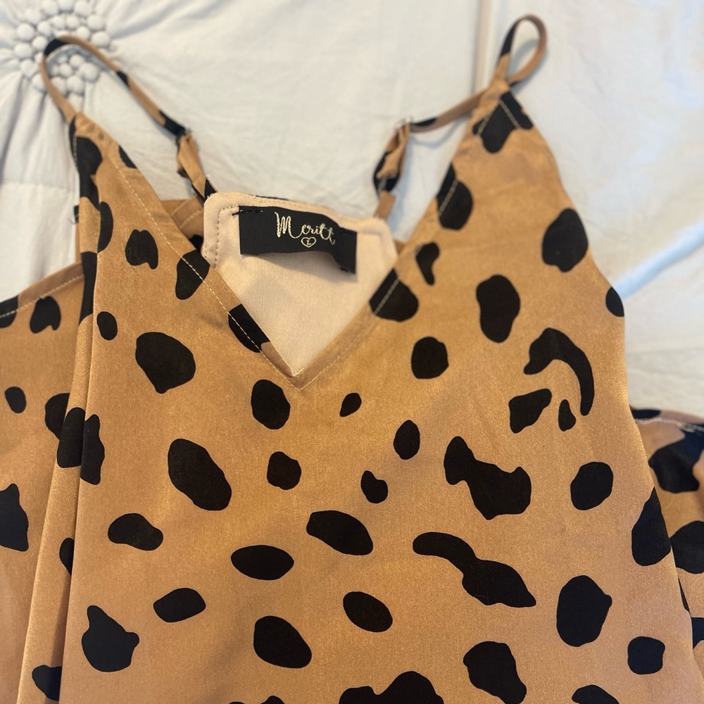 IMPRESSIONS BOUTIQUE | leopard tank *never worn*